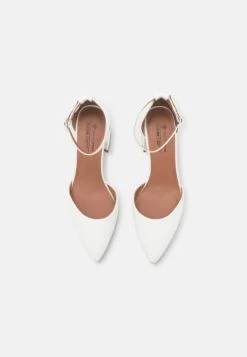 Call It Spring Vegan Daliaa - Klassieke Pumps - White 13 Call It Spring Vegan Daliaa - Klassieke Pumps - White -Lyno Kleding Winkel 01a34362d1894e62a546d105e91a2779