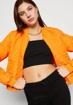 Noisy May Nmvivi- Bomberjacks - Vibrant Orange 11 Noisy May Nmvivi- Bomberjacks - Vibrant Orange -Lyno Kleding Winkel 05469f1b49dc46118323447dff14832d