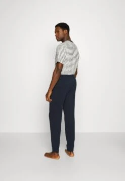 Pier One 2 Pack - Pyjamabroek - Dark Blue/Mottled Light Grey -Lyno Kleding Winkel 058df6f0d3f34a2aaf1cb22da08558a8