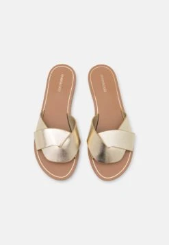 Even&Odd Muiltjes - Gold -Lyno Kleding Winkel 0d6c7024f75f4576907721f13760d1af