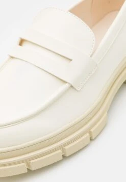 YOURTURN Instappers - White -Lyno Kleding Winkel 0f9efad57a7c4f4a92a95083573a0d93