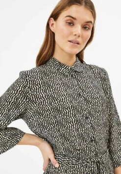 Minimum Norri - Blousejurk - Beige -Lyno Kleding Winkel 11ad3a2302be49b3b79f4e5f250e57d3