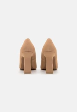 Call It Spring Vegan Steady - Klassieke Pumps - Light Brown 11 Call It Spring Vegan Steady - Klassieke Pumps - Light Brown -Lyno Kleding Winkel 135878356330440ca1b0ef12d22460b7