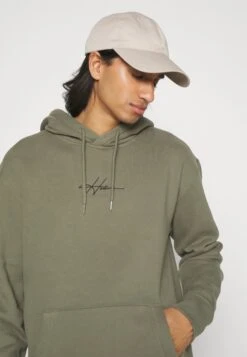 Hollister Co. Summer Icon Unisex - Hoodie - Olive -Lyno Kleding Winkel 1d75c77c6c3341e8af5727c10850ddec