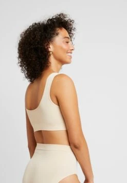 Magic Bodyfashion Comfort Bra - Bustier - Nude -Lyno Kleding Winkel 22e5b1375dc8427e8bffbfac02e66caa