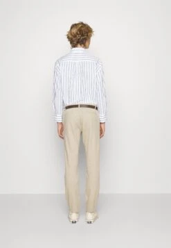Pier One Chino - Beige 9 Pier One Chino - Beige -Lyno Kleding Winkel 2c81239093b2471a99ea1f7edf49394c