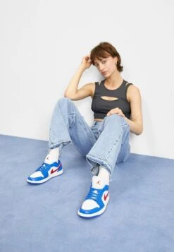 Air Jordan 1- Sneakers Laag - Sport Blue/Gym Red/White/Sail 11 Air Jordan 1- Sneakers Laag - Sport Blue/Gym Red/White/Sail -Lyno Kleding Winkel 2ff02c8c4d804e11bde7ef6f0be7c787
