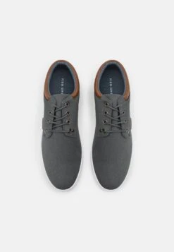 Pier One Unisex - Sneakers Laag - Grey 11 Pier One Unisex - Sneakers Laag - Grey -Lyno Kleding Winkel 300f1aa95a2a4579b4a07e57470c9afc