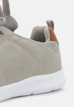 Pier One Sneakers Laag - Light Grey 13 Pier One Sneakers Laag - Light Grey -Lyno Kleding Winkel 352a51dd935a42d4b948d56413b28ca7