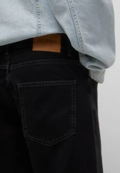 PULL & BEAR Wide - Relaxed Fit Jeans - Black 13 PULL & BEAR Wide - Relaxed Fit Jeans - Black -Lyno Kleding Winkel 389c5028af664dc68f86009e85eebdb0