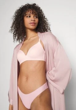 Anna Field 2 Pack - T-Shirt Bh - 402 - Pink_102 - Grey -Lyno Kleding Winkel 3b35d96e37874822af7c136f3e088111