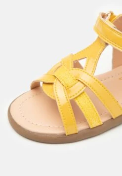 Friboo Sandalen - Yellow -Lyno Kleding Winkel 3b63bc3f180f4619a75308849ff8cd55
