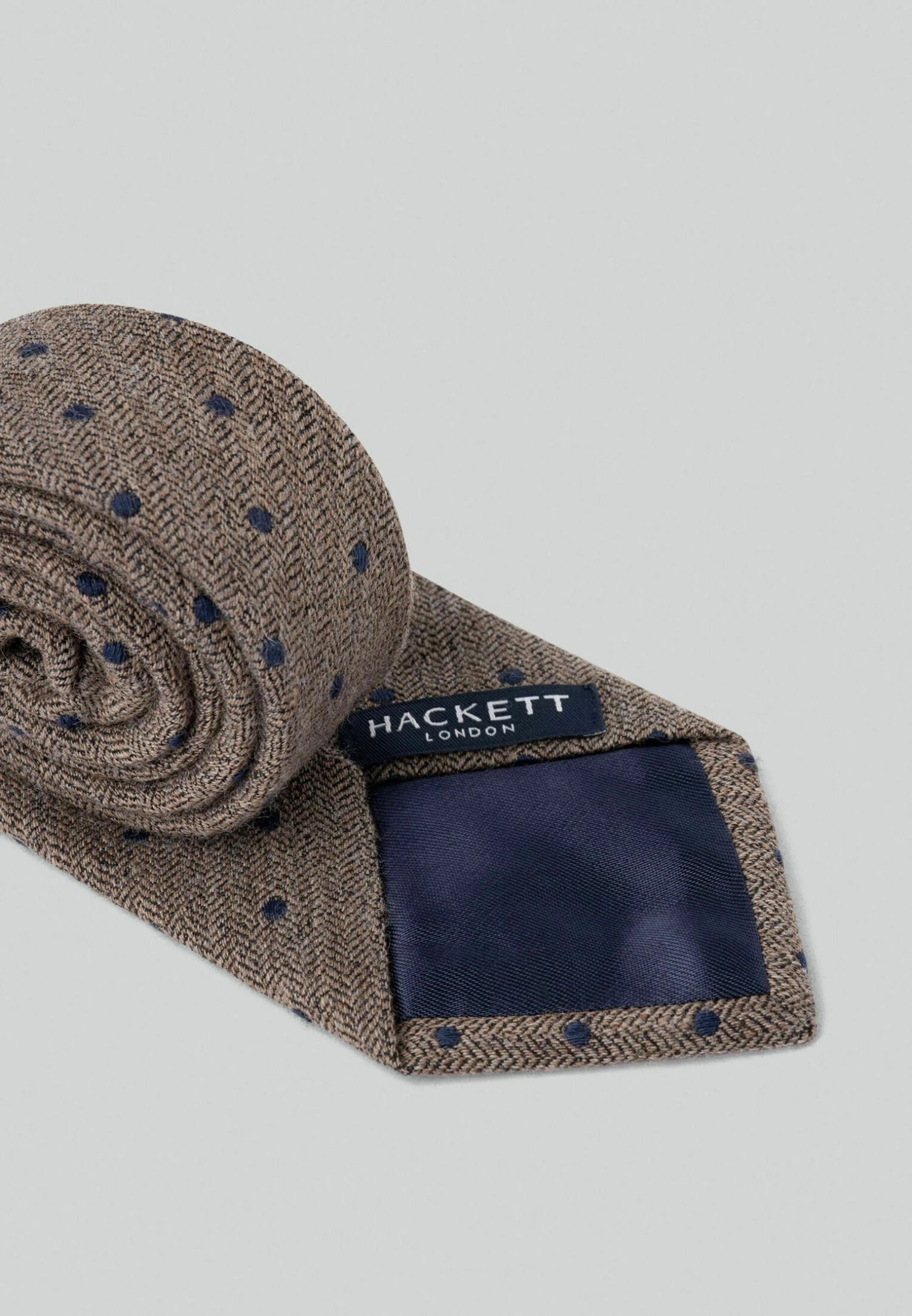 Hackett London Dot - Stropdas - Taupe Beige 4 Hackett London Dot - Stropdas - Taupe Beige - Afbeelding 2