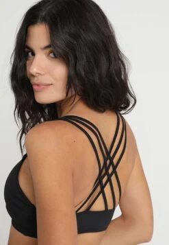 Bruno Banani Alexa Set - Bikini - Black -Lyno Kleding Winkel 3e990b221be34251aa6b8ba2b635acbf