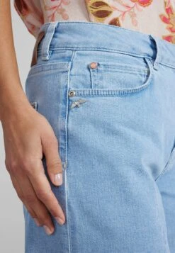 Mos Mosh Hailee Boyd - Bootcut Jeans - Light Blue 13 Mos Mosh Hailee Boyd - Bootcut Jeans - Light Blue -Lyno Kleding Winkel 44a47930fe784f3897804fa7120ae52c