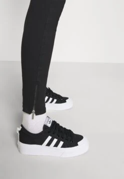 Noisy May Nmkimmy Ank Dart - Jeans Skinny Fit - Black Denim 12 Noisy May Nmkimmy Ank Dart - Jeans Skinny Fit - Black Denim -Lyno Kleding Winkel 481417fb2ca74878a5609072c2697e17