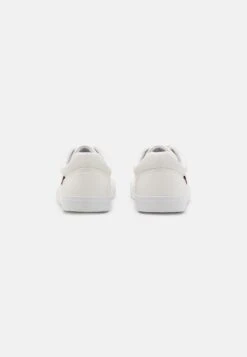 Pier One Unisex - Sneakers Laag - White -Lyno Kleding Winkel 4875ff60289d451696f32d2c44634d4c