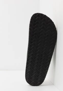 Pier One Unisex - Pantoffels - Black -Lyno Kleding Winkel 4a735c24e60449a29969a0148d036b07