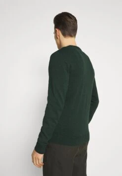 Pier One Basic Crewneck - Trui - Mottled Dark Green -Lyno Kleding Winkel 4b119902c56642fca726e1ed8ac86dfe