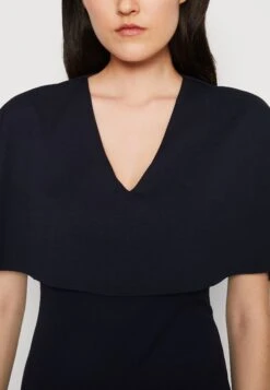 Wal G Ronny Cape Midi - Jerseyjurk - Navy Blue -Lyno Kleding Winkel 4bbd3cee2f9f4a13a832378b183dae26