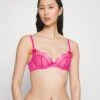 AGENT PROVOCATEUR Lorna Bra - Beugel Bh - Fuchsia -Lyno Kleding Winkel 4dbc2759ebbc4f7493d2acecdb5ef6cf
