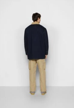 Cypress Chore Coat - Spijkerjas - Dark Indigo Rinse -Lyno Kleding Winkel 519cd0148dc54f609400acb349b008be