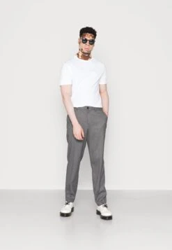 Nieuwe uitgaven 17 Pier One 10 Pack - T-Shirt Basic - White/Black