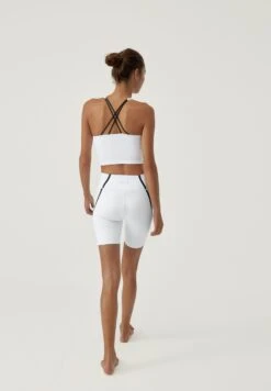 Born Living Yoga Daira - Sport-Bh Met Light Support - White -Lyno Kleding Winkel 5386750c5379407da1777ac18f06ffa0