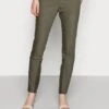 Mos Mosh Blake Night Pant Sustainable - Chino - Grape Leaf -Lyno Kleding Winkel 543ec4a996304f96b6dabeb4f1aec6e0