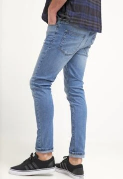 Pier One Slim Fit Jeans - Light Blue Denim -Lyno Kleding Winkel 56d3c6b55b1448efa1c9321637ab793a