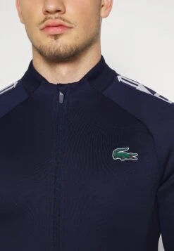 Lacoste Sport Tennis Jacket - Trainingsvest - Navy Blue -Lyno Kleding Winkel 5a3b9f564b1546c4807ed04ba6d24af9