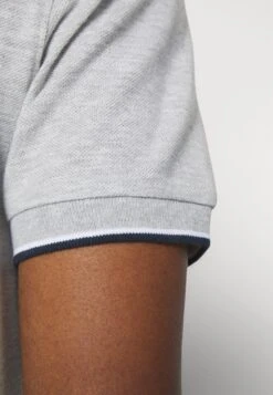 Pier One 2 Pack - Poloshirt - Light Grey/Dark Blue -Lyno Kleding Winkel 5e4da2bcaa4e4b41b638ac5c292bdd5f