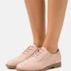 Veterschoenen - Rose Gold -Lyno Kleding Winkel 5e9f2af9ccbc4aa69090680c562c61d9