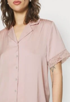 Anna Field Gift Box Pj Set - Pyjama - Pink 11 Anna Field Gift Box Pj Set - Pyjama - Pink -Lyno Kleding Winkel 6091342c8ed742cbb30f14c15208d136