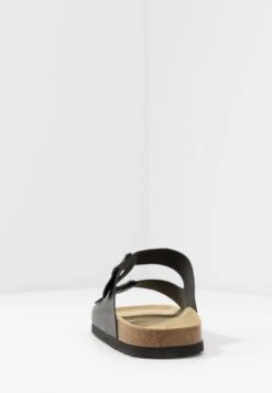 Pier One Unisex - Pantoffels - Black -Lyno Kleding Winkel 6792cddf649c4c73afdf1fc19e95f07f