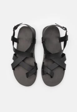 Pier One Teensandalen - Black 11 Pier One Teensandalen - Black -Lyno Kleding Winkel 6818b30d26474e658a275654bdec1e84