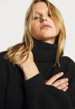 Monki Trui - Black 11 Monki Trui - Black -Lyno Kleding Winkel 6d5f086804c7463d8560977d29e1a07d