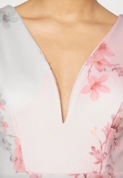 Wal G Wedding Jamie Flare Sleeve Midi - Etui-Jurk - Pink -Lyno Kleding Winkel 6e55c7ccbc3f4464afcfeef8cb192e50