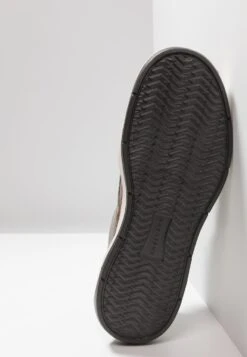 Skechers Moreno - Sneakers Laag - Taupe -Lyno Kleding Winkel 6ea3e5982b3a4b8b917daac804967e26