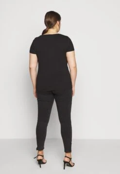 3Er Pack- T-Shirt Basic - White/Black/Dark Grey -Lyno Kleding Winkel 70c09ae8a43a45bf9f9a0e62b2f893f6