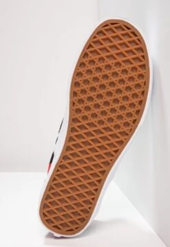 Vans Classic Slip-On- Instappers - Black/True White -Lyno Kleding Winkel 7501cd9adb91469fa42290c05b98f6cc