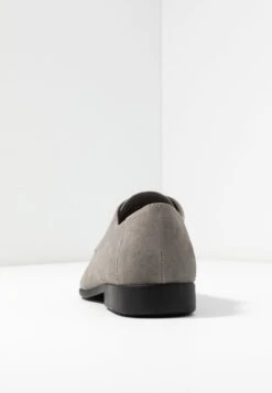 Pier One Veterschoenen - Grey 11 Pier One Veterschoenen - Grey -Lyno Kleding Winkel 7e262d7e1b2c4561940fdde78f9c83b6