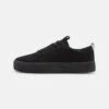 YOURTURN Unisex - Sneakers Laag - Black -Lyno Kleding Winkel 8119a81ad47943d7bc004c5f0baab7a3
