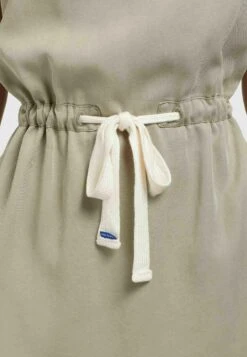 Khujo Hediye - Jurk - Oliv 16 Khujo Hediye - Jurk - Oliv -Lyno Kleding Winkel 82b1ff27bdf2439fa37f1f5461c9cc79