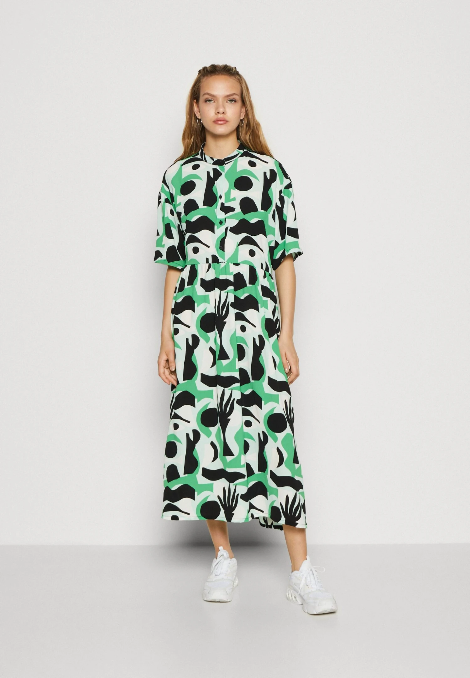 Monki Blousejurk - Green Lisendna 3 Monki Blousejurk - Green Lisendna