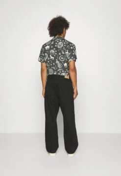 YOURTURN Baggy Jeans Unisex - Relaxed Fit Jeans - Black Denim 9 YOURTURN Baggy Jeans Unisex - Relaxed Fit Jeans - Black Denim -Lyno Kleding Winkel 856524ea1a41478dbf188a3711e8cfe3