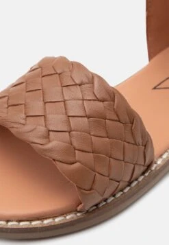 Friboo Leather - Sandalen - Cognac -Lyno Kleding Winkel 87fd56005d924bd6a0eb4c94578650e2