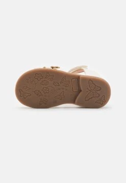 Friboo Sandalen - Off-White -Lyno Kleding Winkel 916a7d8b382e4a138f0100f272febc49