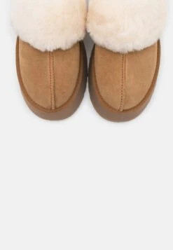 Ugg Funkette - Pantoffels - Chestnut -Lyno Kleding Winkel 9306b3661e5d4014a937d49ca8b0ac7e