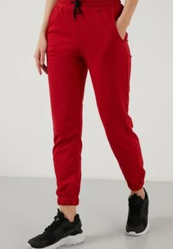 LELA Slim Fit - Trainingsbroek - Red -Lyno Kleding Winkel 941f1ab7945a4fdc8dd45bde81ea7bf7